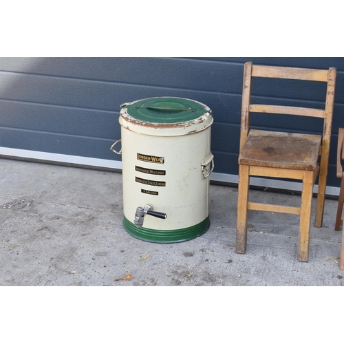 288 - A collection of small furniture items to include childrens chairs, a folding deck chair, a stool etc