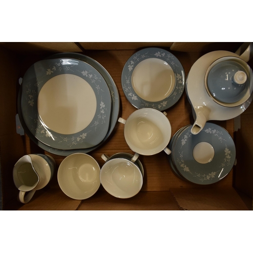 65 - A collection of Royal Doulton Reflection T.C.1008 tea ware to include 5 cups, 6 saucers, 6 sides, a ... 