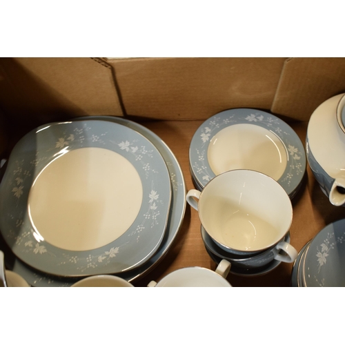 65 - A collection of Royal Doulton Reflection T.C.1008 tea ware to include 5 cups, 6 saucers, 6 sides, a ... 