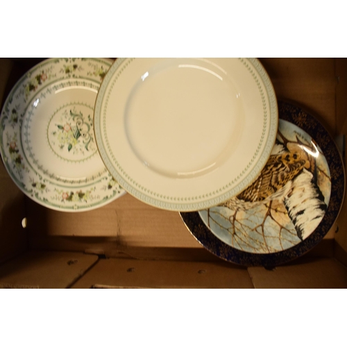 10D - A collection of assorted plates to include Royal Doulton seriesware, dinner ware to include Provenca... 