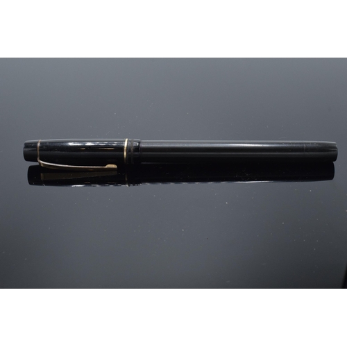 219 - De La Rue & Co Ltd 'Onoto the Pen' with 14k nib. In used but good condition. Requires a clean.