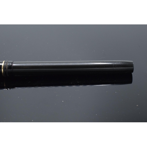 219 - De La Rue & Co Ltd 'Onoto the Pen' with 14k nib. In used but good condition. Requires a clean.