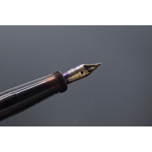 219 - De La Rue & Co Ltd 'Onoto the Pen' with 14k nib. In used but good condition. Requires a clean.