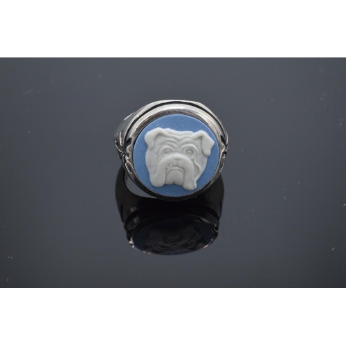 238 - Wedgwood Silver and blue Jasperware bulldog ring. Size L. 9.1 grams. In good condition with no obvio... 