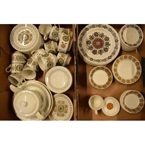 43F - A large collection of Broadhurst ironstone tea and dinner ware to include Renaissance (approx 48 pie... 