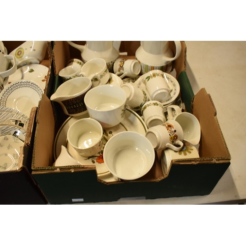 43I - A large collection of vintage mid century Broadhurst Ironstone Kathie Winkle tea and dinner ware, Mi... 