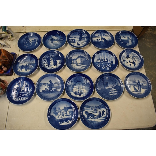 52 - A collection of Royal Copenhagen Christmas plates to include 1970, 71, 74, 74, 75, 77, 78, 81, 82, 8... 