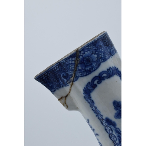 55 - Blue & white Chinese wine jug 19th century: Missing lid, handle re stuck and minor damages, standing... 