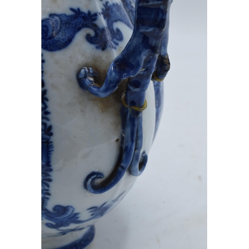 55 - Blue & white Chinese wine jug 19th century: Missing lid, handle re stuck and minor damages, standing... 