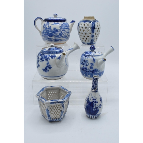 56 - Group of oriental blue & white ceramics: Includes Chinese tea pot, 2 x Japanese tea or saki pots, pi... 