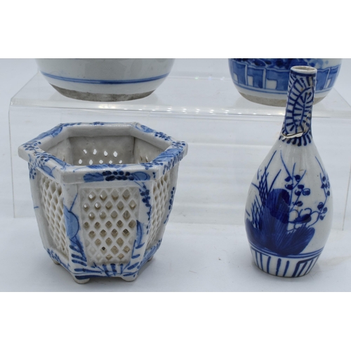 56 - Group of oriental blue & white ceramics: Includes Chinese tea pot, 2 x Japanese tea or saki pots, pi... 