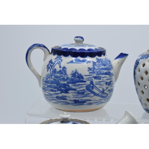 56 - Group of oriental blue & white ceramics: Includes Chinese tea pot, 2 x Japanese tea or saki pots, pi... 