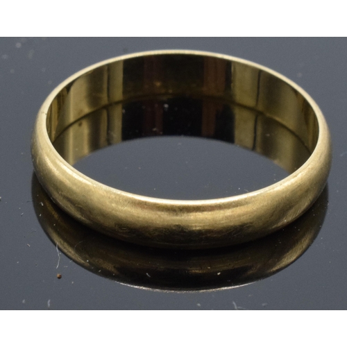 230I - 9ct gold wedding band. 2.3 grams. Size R