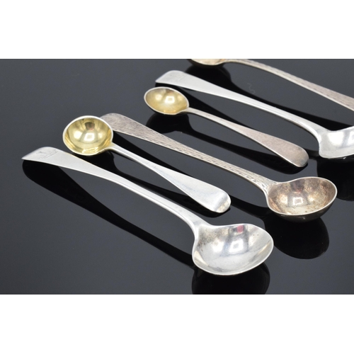 233 - A collection of English silver mustard and salt spoons (6). 46.5 grams.