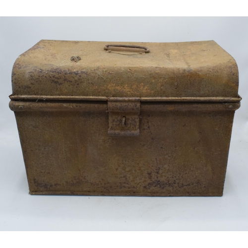 268 - An early 20th century tin trunk. 42 x 27 x 28cm.