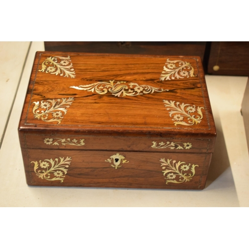 322 - A collection of 4 late 19th / early 20th century wooden jewellery boxes / caddies, some with Mother ... 