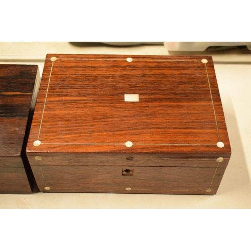 322 - A collection of 4 late 19th / early 20th century wooden jewellery boxes / caddies, some with Mother ... 