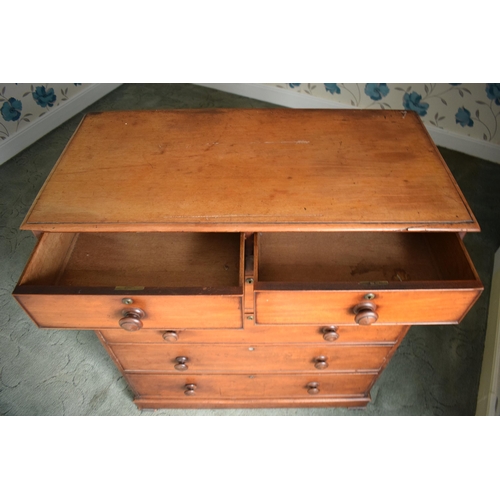 394 - Victorian wooden 2 over 4 chest of drawers with turned wooden handles. 106 x 52 x 122cm tall. In goo... 