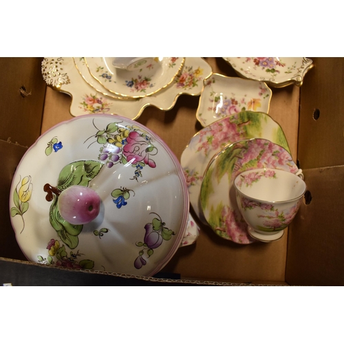 76 - A good collection of 19th and 20th century tea and dinner ware to include Hammersley Queen Anne, How... 