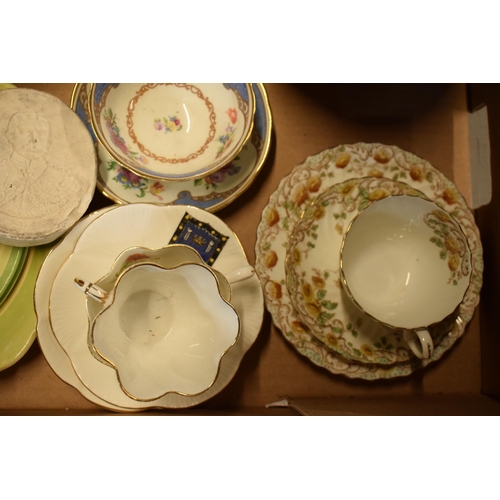 16 - A mixed collection of items to include floral tea ware, a thick pottery mid-century vase, a glass va... 