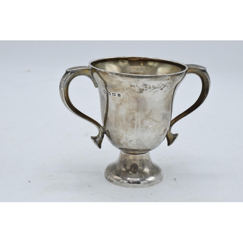 211 - A silver trophy, Sheffield 1931. 122.3 grams. Inscription to front 'Exchange Golf Cup T H Breakell 1... 