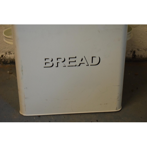 259 - A vintage-style bread bin. 38 x 24 x 35cm tall.