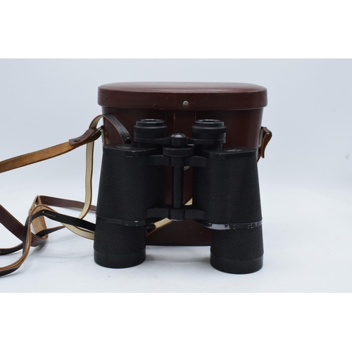 280 - A cased pair of Carl Zeiss Jena Jenoplem 10x50 W binoculars. Seriel number 4315810. In good conditio... 