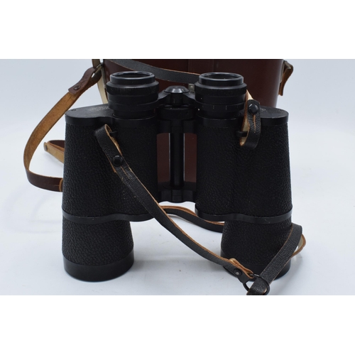 280 - A cased pair of Carl Zeiss Jena Jenoplem 10x50 W binoculars. Seriel number 4315810. In good conditio... 