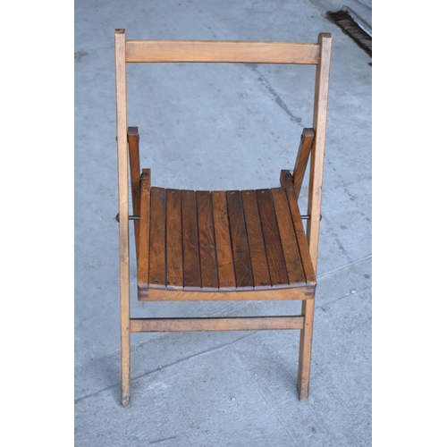 325 - A collection of 14 early to mid 20th century folding wooden chapel chairs (14). In good functional c... 