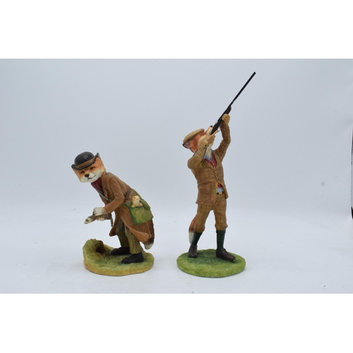 83 - Border Fine Arts country sports figure of Uncle Monty A20110 and Isaac A20257 (2). In good condition... 