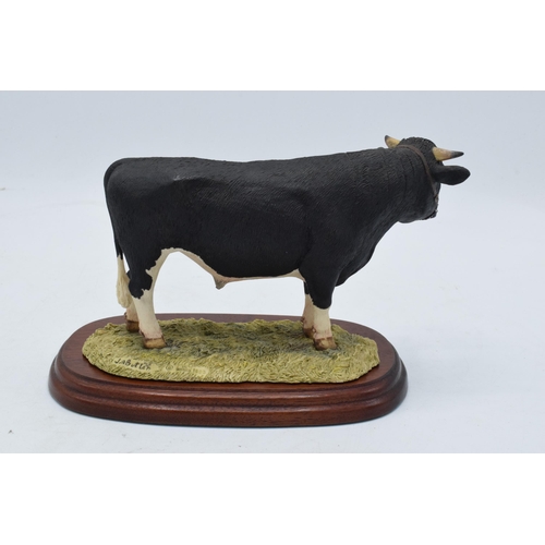 92 - Border Fine Arts Dairy Bull by Anne Butler on wooden base. In good condition with no obvious damage ... 