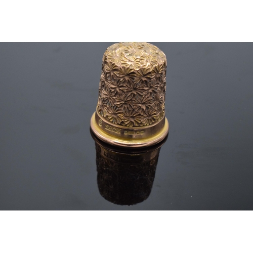 440 - 9ct gold thimble. 4.7 grams.