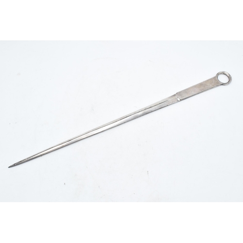 225O - A large close plate meat skewer. 41cm long.