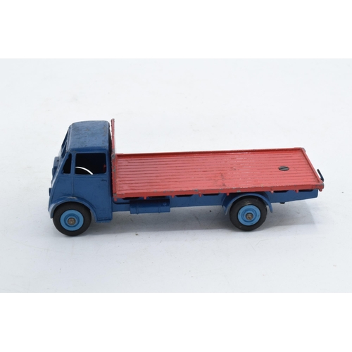 341 - Boxed Dinky Toys 512 Guy Flat Truck. In good condition with some evidence of use and play-wear such ... 