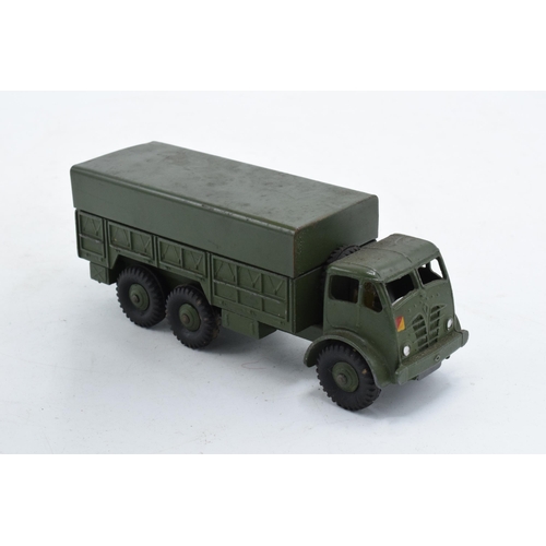 345 - Boxed Dinky Toys 10-Ton Army Truck 622. In good condition with some evidence of use and play-wear su... 