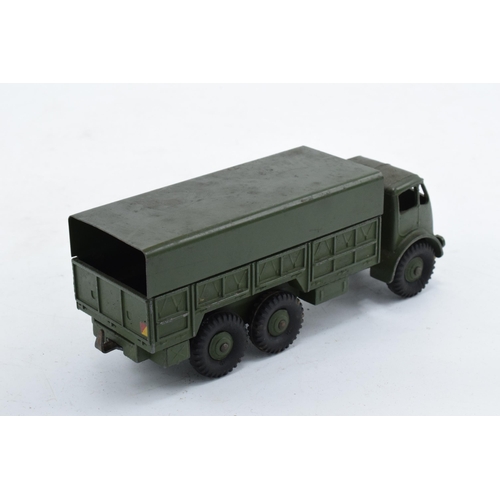 345 - Boxed Dinky Toys 10-Ton Army Truck 622. In good condition with some evidence of use and play-wear su... 