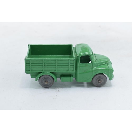 362 - Boxed Dublo Dinky Toys 064 Austin Lorry. In good condition with some evidence of use and play-wear s... 