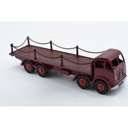 369 - Boxed Dinky Toys 905 Foden Flat Truck with chains. Some evidence of use and play-wear such as small ... 