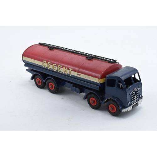 370 - Boxed Dinky Toys 942 Foden 14-Ton Tanker ''Regent''. Some evidence of use and play-wear such as smal... 