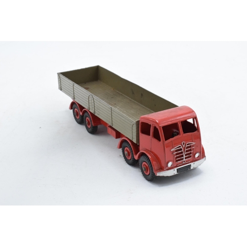 372 - Boxed Dinky Supertoys 901 Foden Diesel 8-Wheel Wagon. Some evidence of use and play-wear such as sma... 