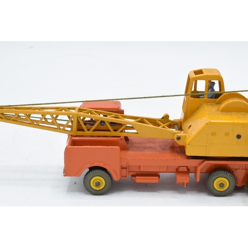 376 - Boxed Dinky Supertoys 972 20-Ton Lorry-Mounted Crane ''Coles'', working order. Some evidence of use ... 