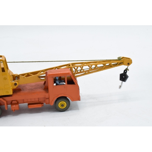 376 - Boxed Dinky Supertoys 972 20-Ton Lorry-Mounted Crane ''Coles'', working order. Some evidence of use ... 