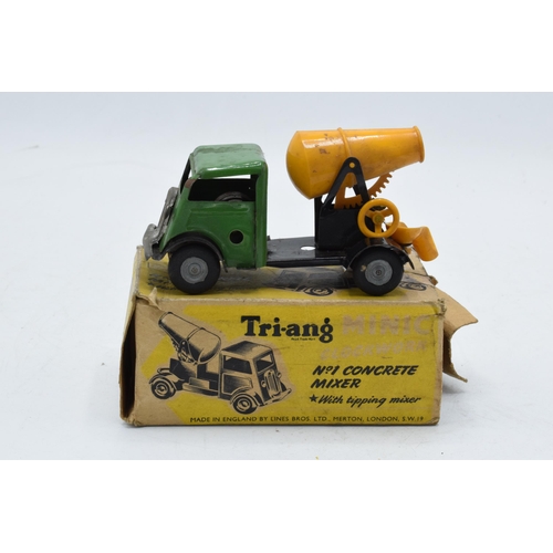 382 - Boxed Tri-ang Minic clockwork No. 1 Concrete Mixer. Sold as non-working as no key.