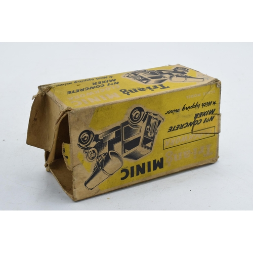 382 - Boxed Tri-ang Minic clockwork No. 1 Concrete Mixer. Sold as non-working as no key.