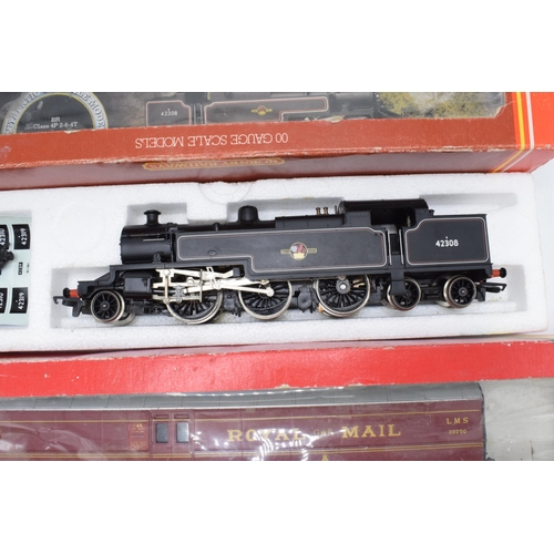 392 - Boxed Hornby Railways OO Gauge scale models 42308 in excellent condition and Royal Mail LMS 30250 (2... 