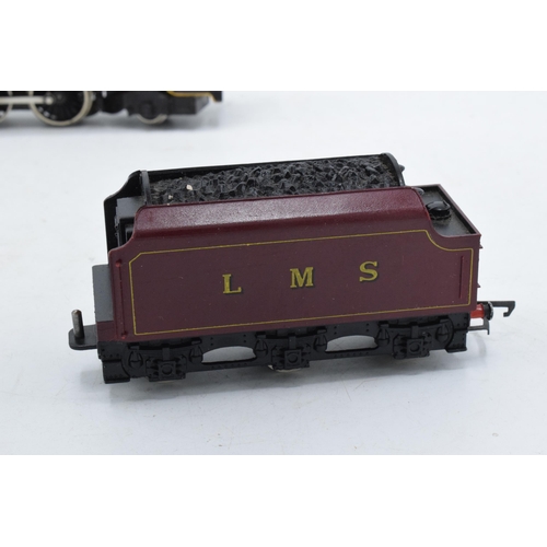 395 - Boxed Wrenn OO gauge W2242 4-6-2 City of Liverpool locomotive in original box. VGC, box good.