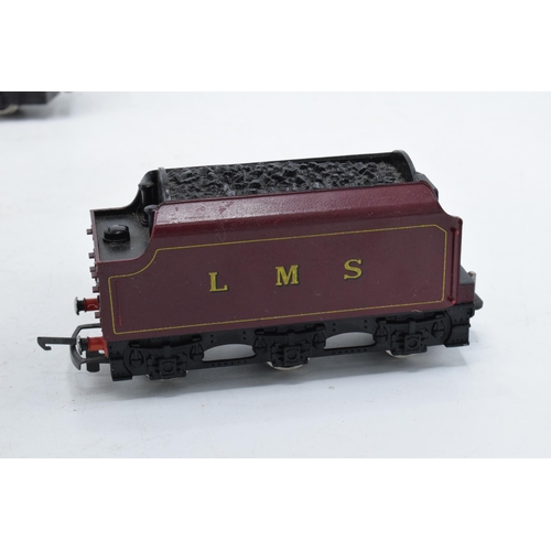 395 - Boxed Wrenn OO gauge W2242 4-6-2 City of Liverpool locomotive in original box. VGC, box good.