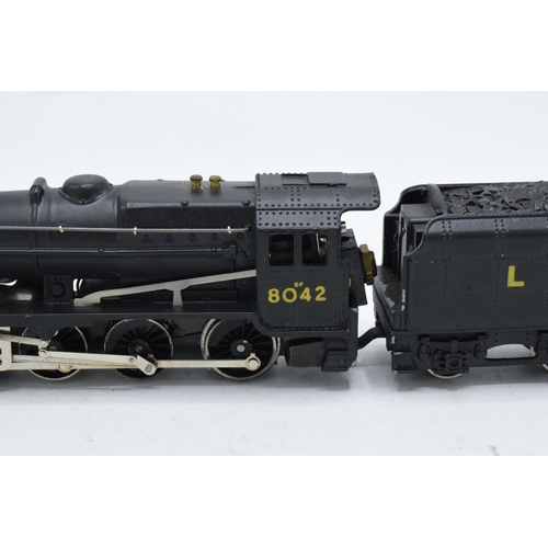 396 - Boxed Wrenn OO gauge W2225 2-8-0 Freight LMS locomotive in black