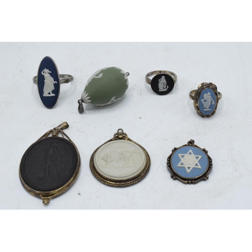 75 - An interesting collection of Wedgwood Jasperware jewellery all in silver mounts to include pendants ... 