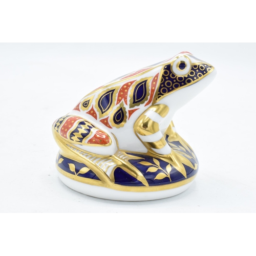 100A - Royal Crown Derby paperweight in the form of a Imari Frog. First quality with stopper. In good condi... 